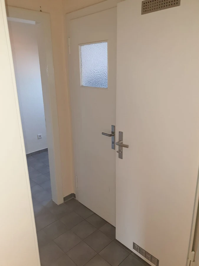 Badezimmerumbau aus drei Räumen, Aufnahme 2